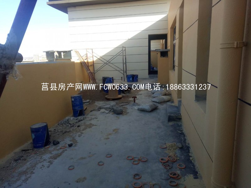 莒县顶楼带阁楼