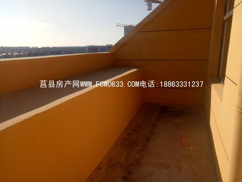 莒县顶楼带楼梯